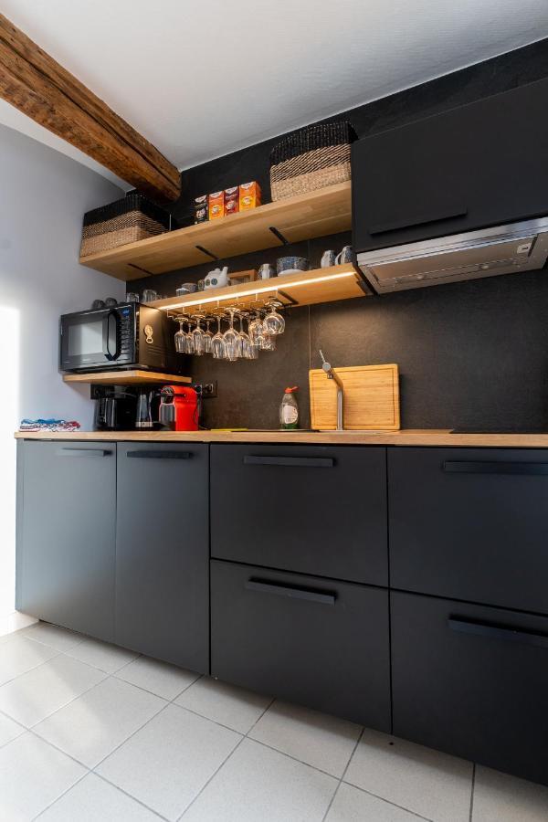 Ardenne Bnb Gite Urbain Avec Terrasse Marche-en-Famenne Kültér fotó