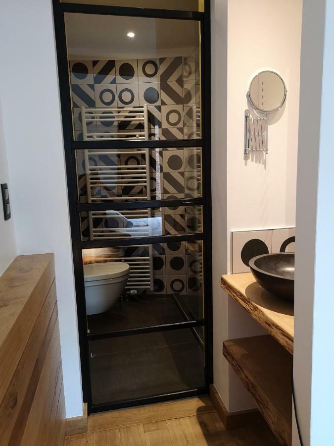 Ardenne Bnb Gite Urbain Avec Terrasse Marche-en-Famenne Kültér fotó